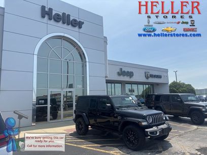 Used 2025 Jeep Wrangler Unlimited Sahara w/ Safety Group