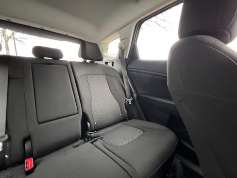 Used 2025 Kia Sportage LX image 37