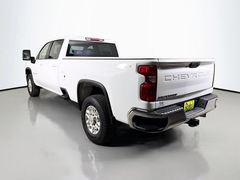 Used 2024 Chevrolet Silverado 3500 LT AWD/4WD image 8