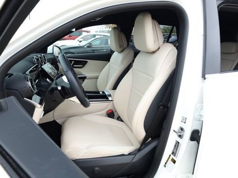 Certified 2023 Mercedes-Benz GLC 300 image 22