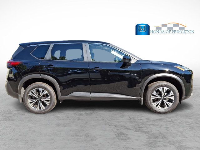 Used 2023 Nissan Rogue SV AWD/4WD image 7