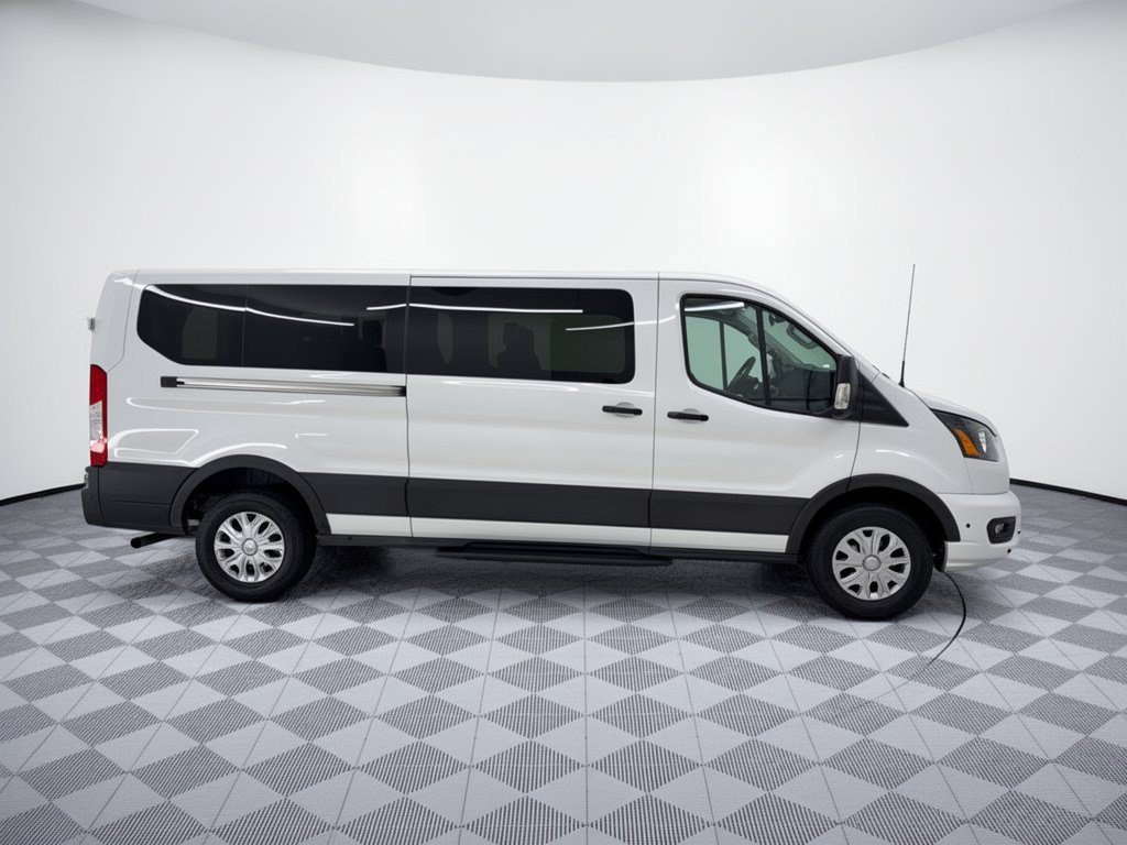 Used 2025 Ford Transit 350 XLT RWD image 8