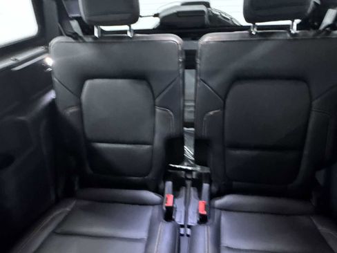 Used 2024 Ford Bronco Badlands image 32