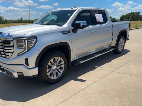 Used 2022 GMC Sierra 1500 Denali w/ Technology Package RWD image 5