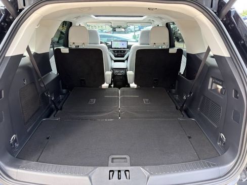 Used 2025 Ford Explorer Platinum w/ Ultimate Package AWD/4WD image 54