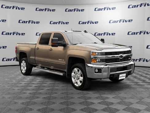 Used 2015 Chevrolet Silverado 2500 LT w/ LT Convenience Package AWD/4WD image 8