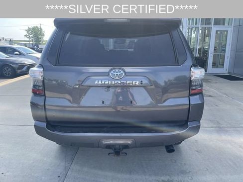 Certified 2022 Toyota 4Runner SR5 Premium w/ Moonroof Package AWD/4WD image 33