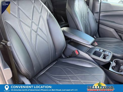 Certified 2025 Ford Mustang Mach-E Select RWD image 9