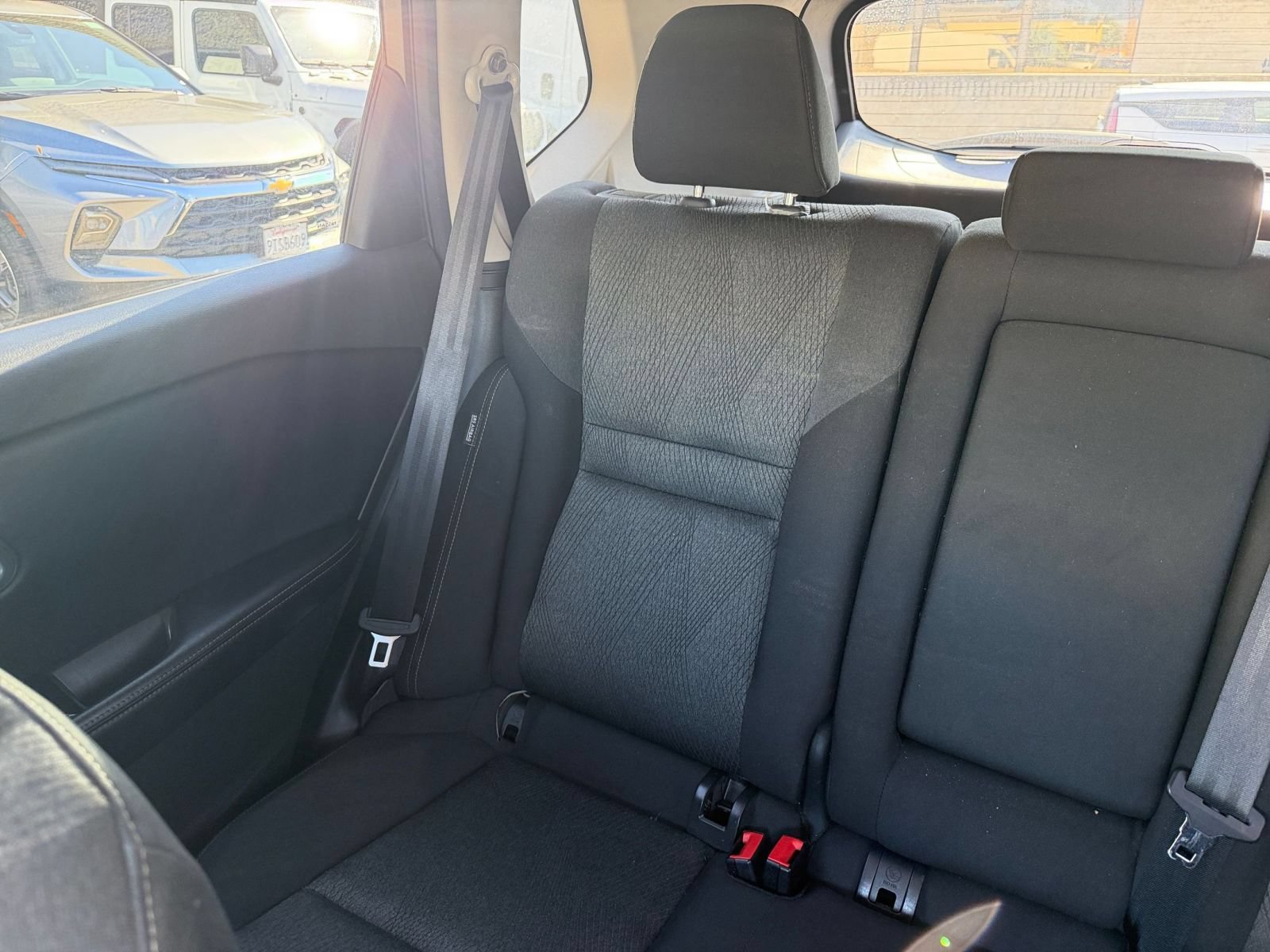 Used 2025 Nissan Rogue SV FWD image 40