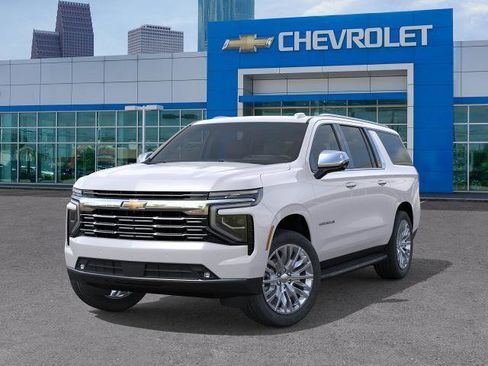 New 2025 Chevrolet Suburban Premier AWD/4WD image 30