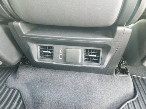 Used 2023 Chevrolet Silverado 1500 LT image 37