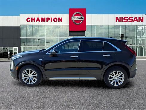 Used 2023 Cadillac XT4 Premium Luxury image 4