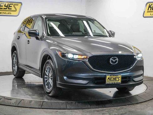 Used 2017 MAZDA CX-5 Touring image 5