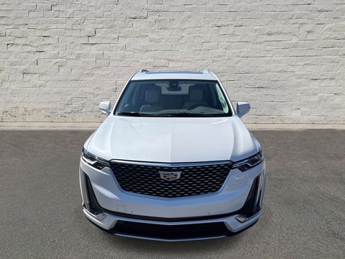 Used 2020 Cadillac XT6 Premium Luxury image 2