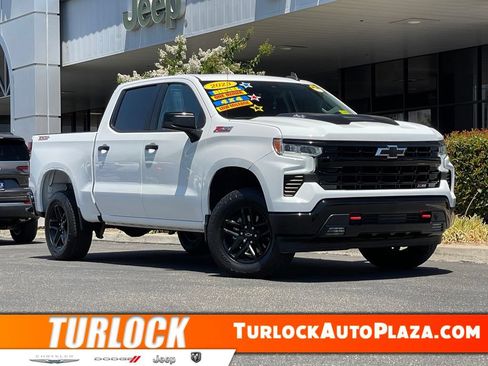 Used 2023 Chevrolet Silverado 1500 LT Trail Boss AWD/4WD image 1