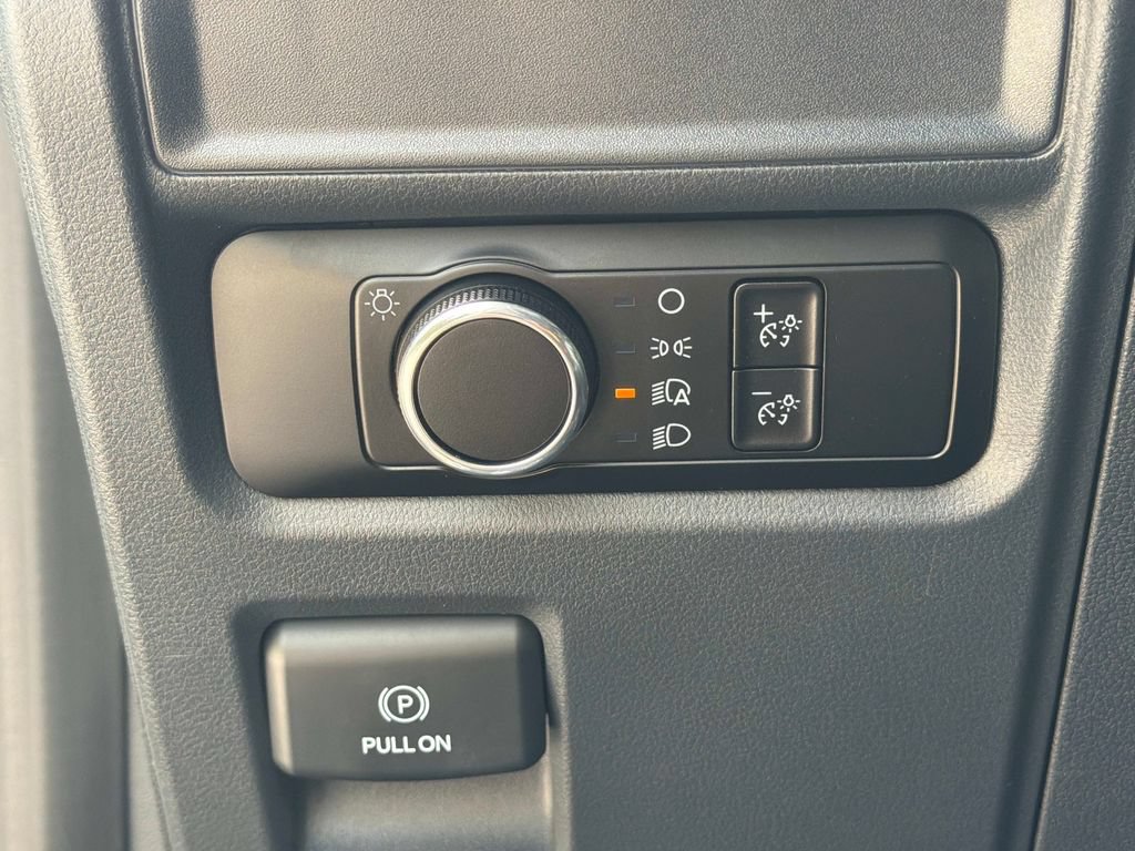 Used 2023 Ford Expedition Max XLT AWD/4WD image 33