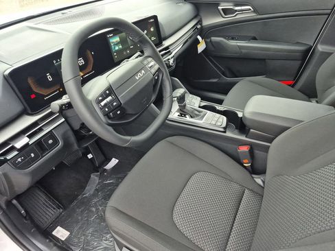 New 2026 Kia Sportage LX image 10