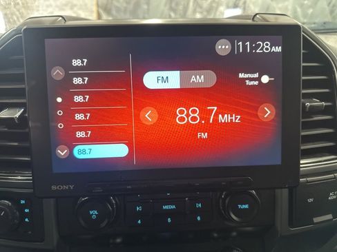 Used 2022 Ford F250 XLT w/ XLT Premium Package image 19