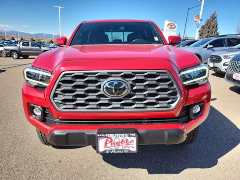 Used 2021 Toyota Tacoma TRD Off-Road w/ Technology Package image 5