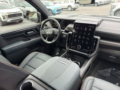 New 2026 GMC Yukon AT4 image 19