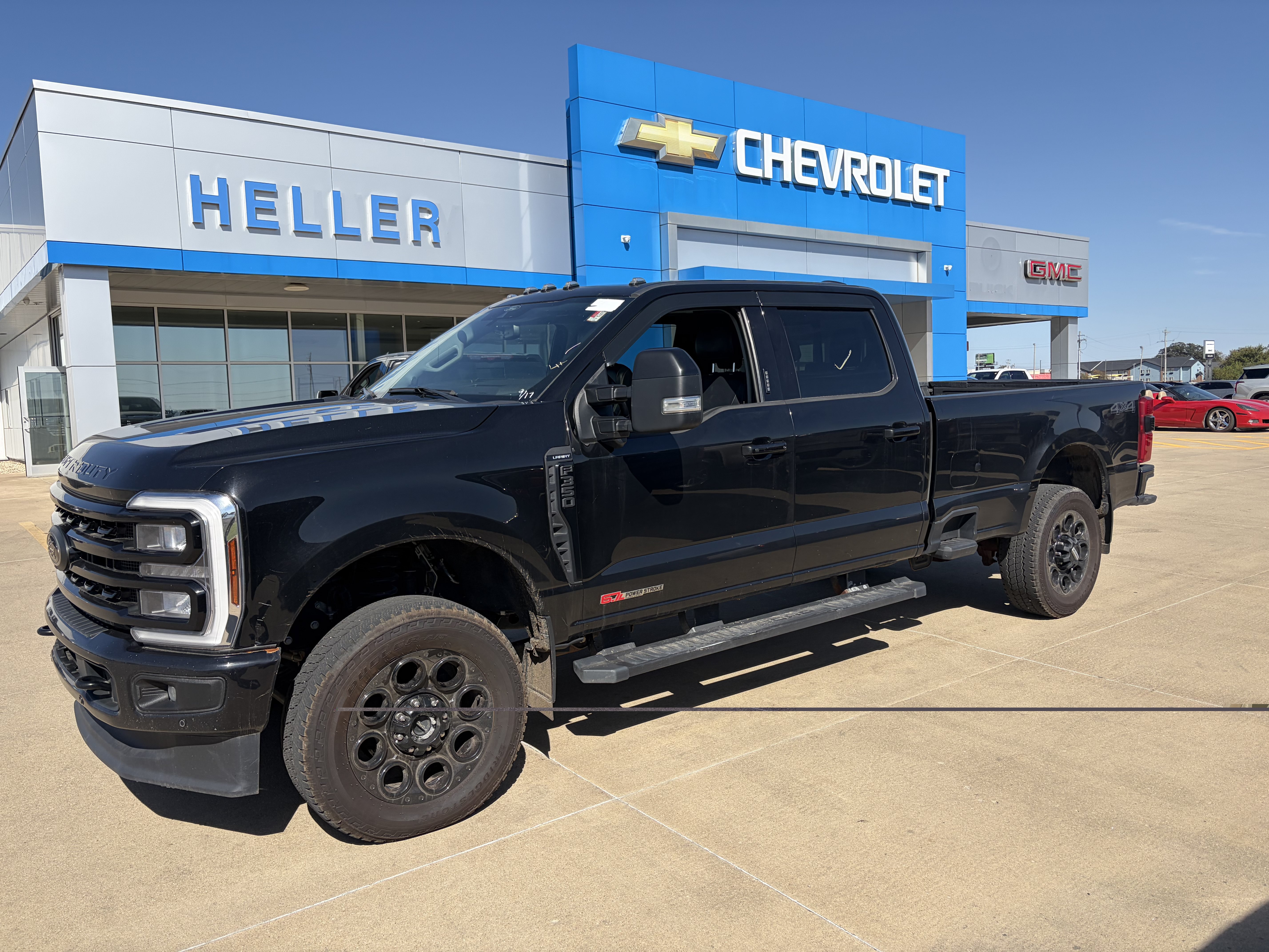 Used 2024 Ford F350 Lariat w/ Lariat Ultimate Package AWD/4WD image 3