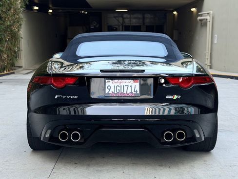 Used 2016 Jaguar F-TYPE R image 13