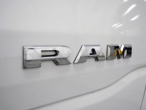 Used 2022 RAM 1500 Big Horn AWD/4WD image 9