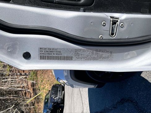 New 2026 Jeep Compass Latitude image 14