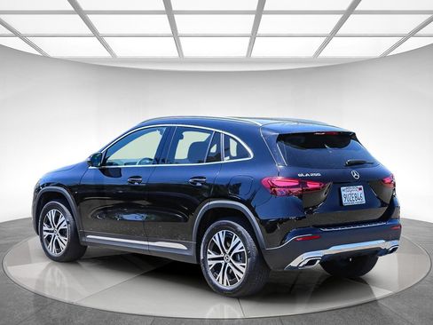 Used 2026 Mercedes-Benz GLA 250 image 2
