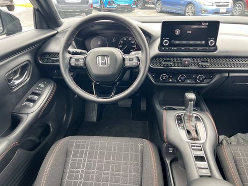 Certified 2025 Honda HR-V Sport image 7