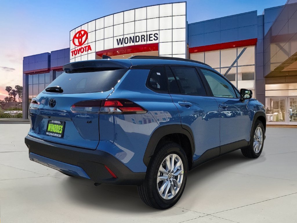 New 2026 Toyota Corolla Cross LE w/ Moonroof Package FWD image 4