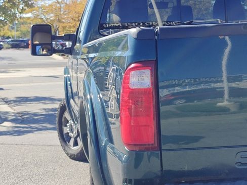 Used 2011 Ford F250 Lariat image 34