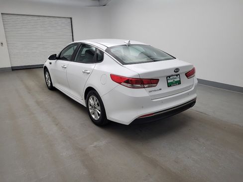 Used 2016 Kia Optima LX w/ LX Convenience Package image 5