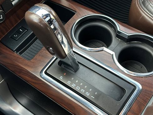 Used 2010 Ford F150 Platinum image 21