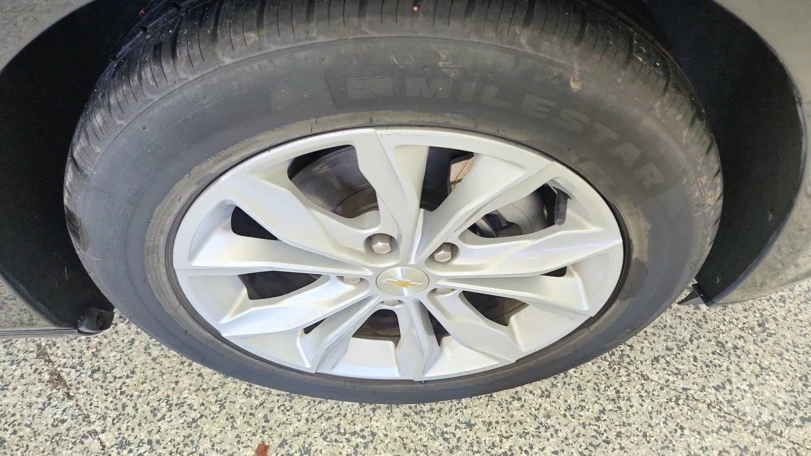 Used 2025 Chevrolet Malibu LT FWD image 29