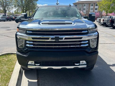 Used 2020 Chevrolet Silverado 2500 High Country w/ Technology Package AWD/4WD image 7