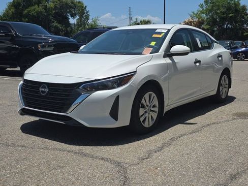 Used 2024 Nissan Sentra S FWD image 2