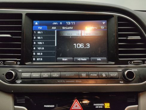 Used 2017 Hyundai Elantra Limited w/ Limited Ultimate Package 05 image 25