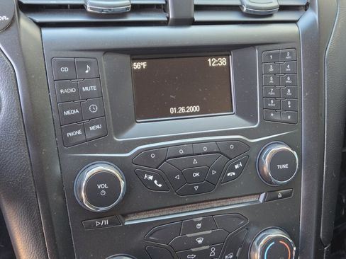 Used 2018 Ford Fusion S w/ Equipment Group 101A image 19