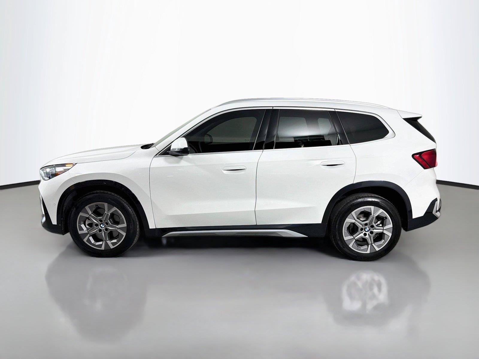 Used 2026 BMW X1 xDrive28i w/ Technology Package AWD/4WD image 8