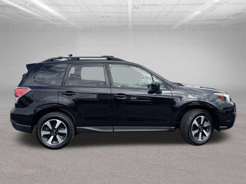 Used 2017 Subaru Forester 2.5i Premium AWD/4WD image 53