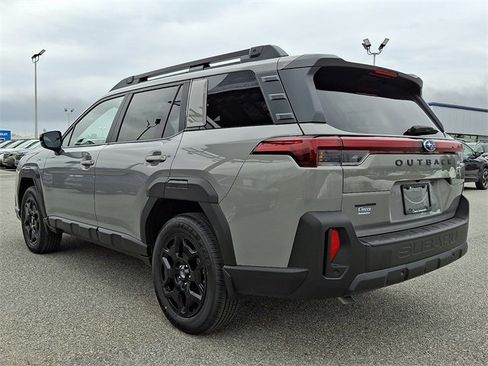 New 2026 Subaru Outback Limited image 6