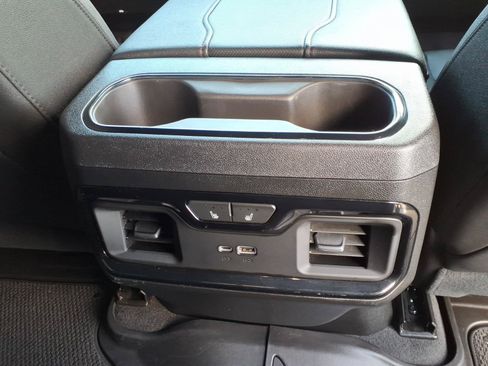 Used 2024 GMC Sierra 2500 AT4 w/ AT4 Premium Plus Package AWD/4WD image 16