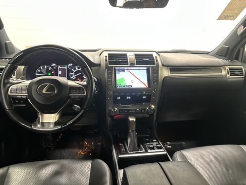 Certified 2021 Lexus GX 460 Luxury w/ Accessory Package AWD/4WD image 29