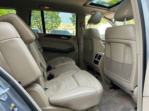 Used 2016 Mercedes-Benz GL 320 BlueTEC 4MATIC image 26