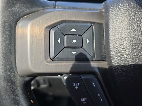 Used 2017 Ford F150 Limited w/ Trailer Tow Package image 17