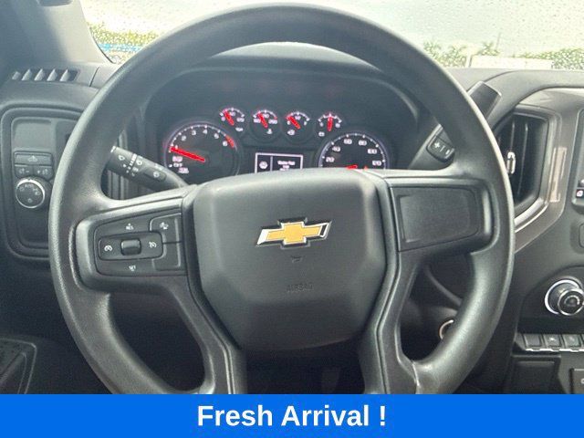 Used 2025 Chevrolet Silverado 1500 Custom RWD image 6