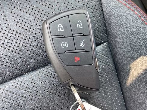 Certified 2025 Chevrolet Equinox RS w/ Safety and Technology Package AWD/4WD image 24