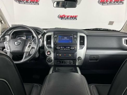 Used 2017 Nissan Titan PRO-4X image 12
