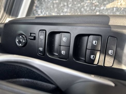 Used 2023 Hyundai Tucson SEL AWD/4WD image 3